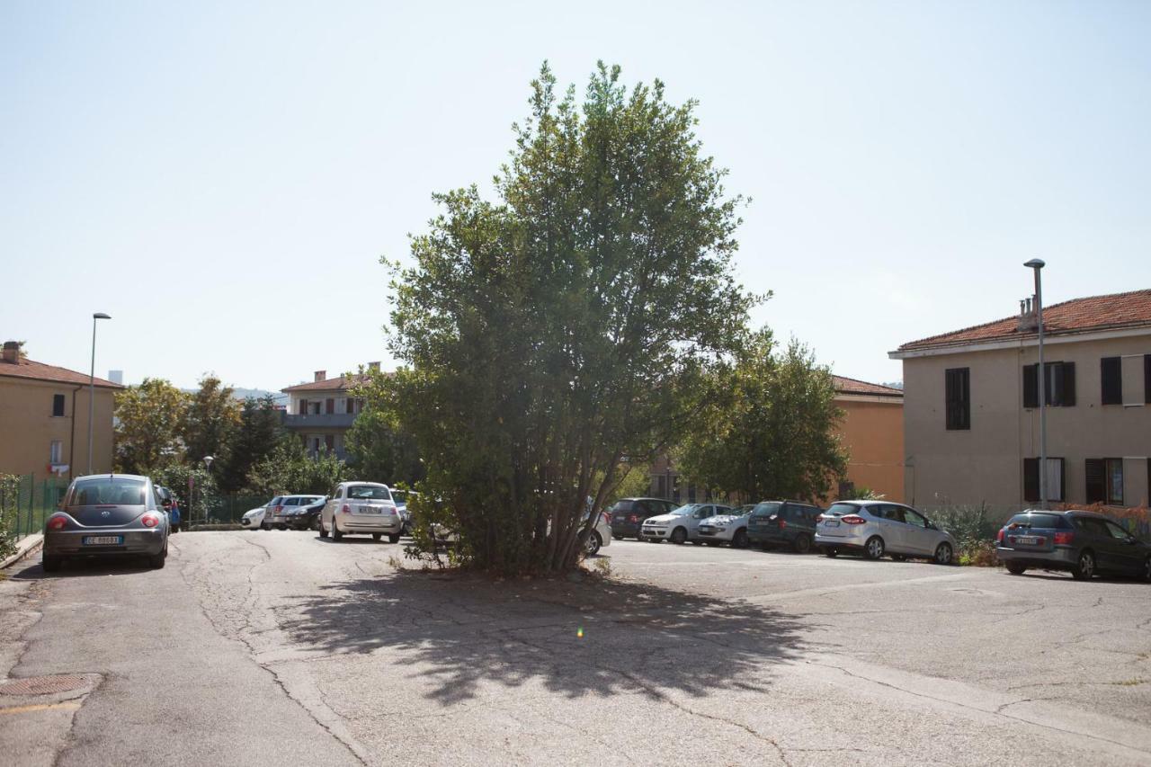 Cleo Iris Apartment Ancona Luaran gambar